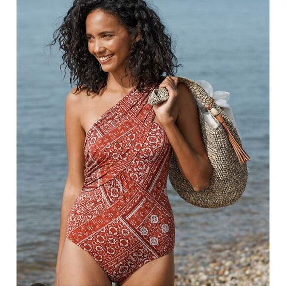 Garnet Hill One Piece Ruched Swimsuit 6 - Picture 1 of 10